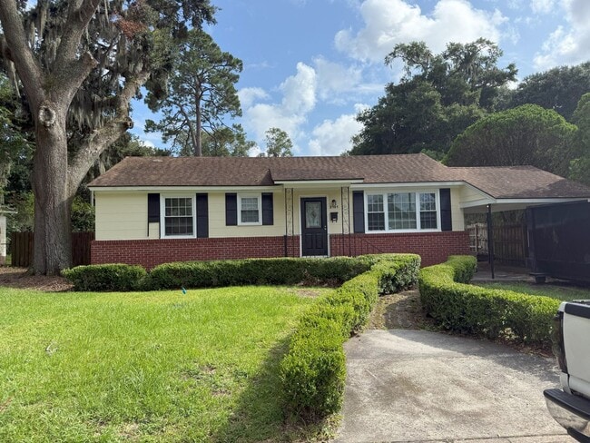 Building Photo - new renovate home