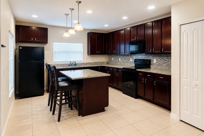Photo - 233 Primrose Dr