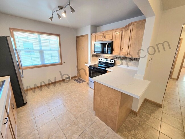 Photo - 7833 39th Ave Unit 7833
