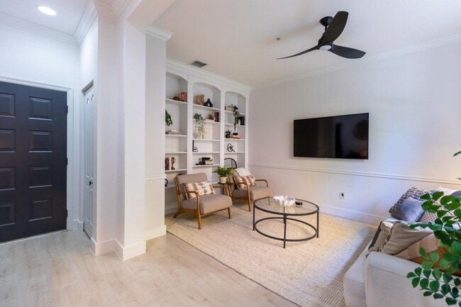 Photo - 72 SE 6th Ave