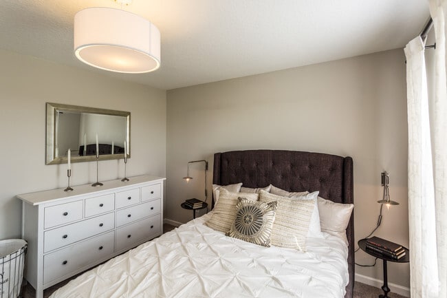 2BR, 2.5BA - Stansbury Townhome - 1332 SF - Bedroom