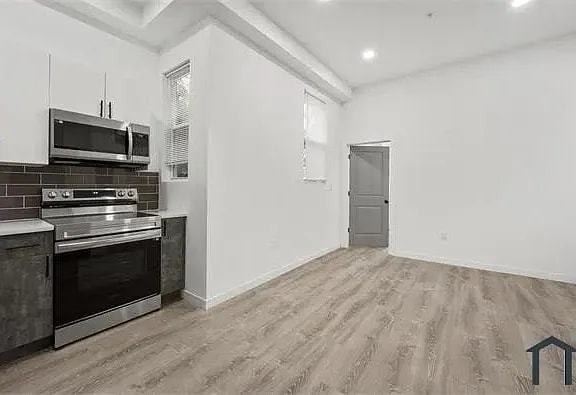 Photo - 1237 N 60th St Unit 10