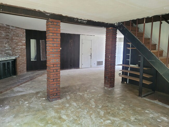 Photo - 1020 N Wesley St