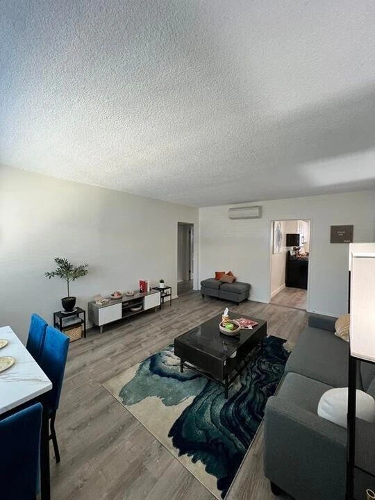 Photo - The Redwood Apartments