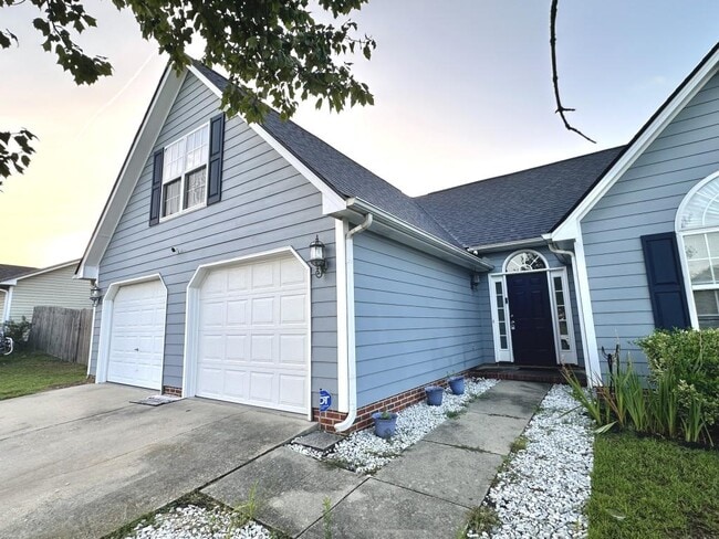 Photo - 1002 Coalport Rd