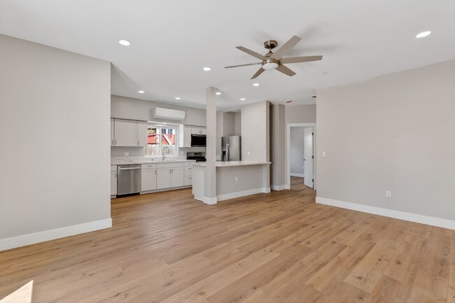 Photo - 1520 Independence Way Unit 3
