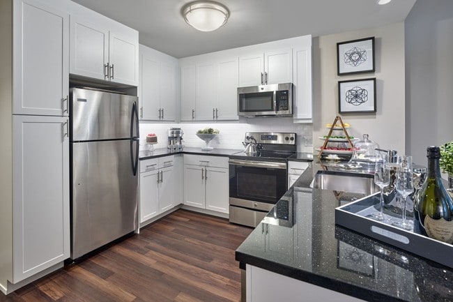 Photo - One Theater Square