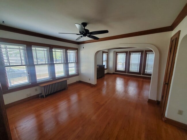 Photo - 421 W Oakland Ave Unit 502