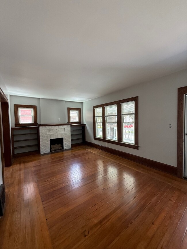 Photo - 825 Avon St Unidad #1