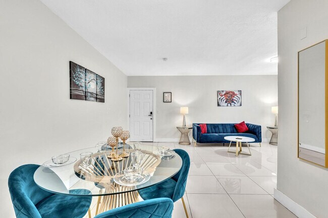 Photo - 10004 E Bay Harbor Dr Unidad SI ID1527176P