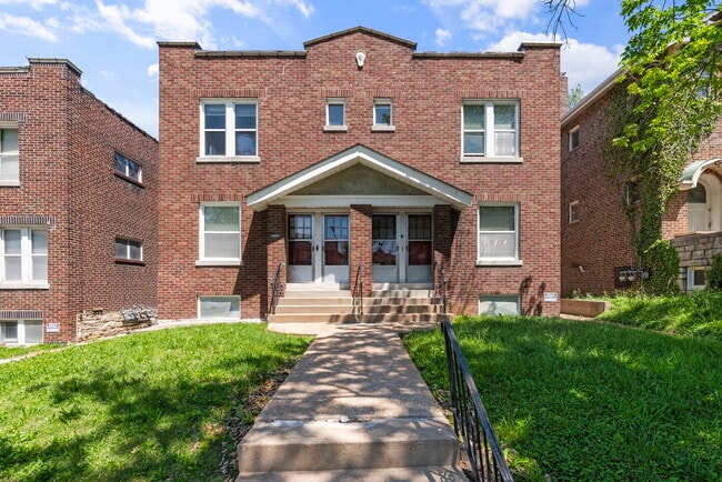 Building Photo - 3923 Dunnica Ave Unit 3923 1st Floor