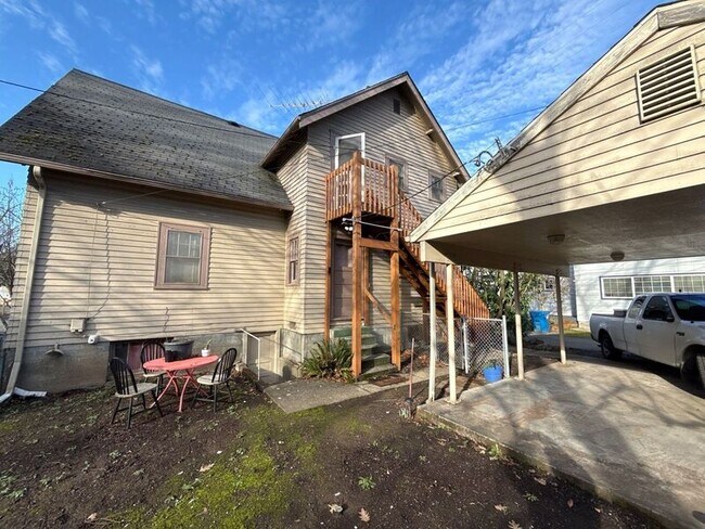 Photo - 240 13th St NE