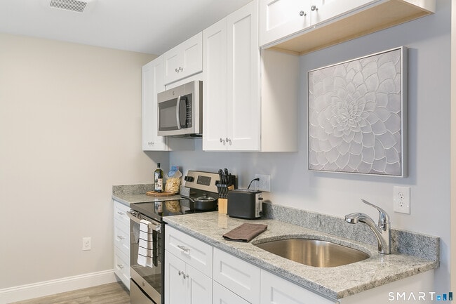 Photo - 1645 Black Rock Tpke Unit 304