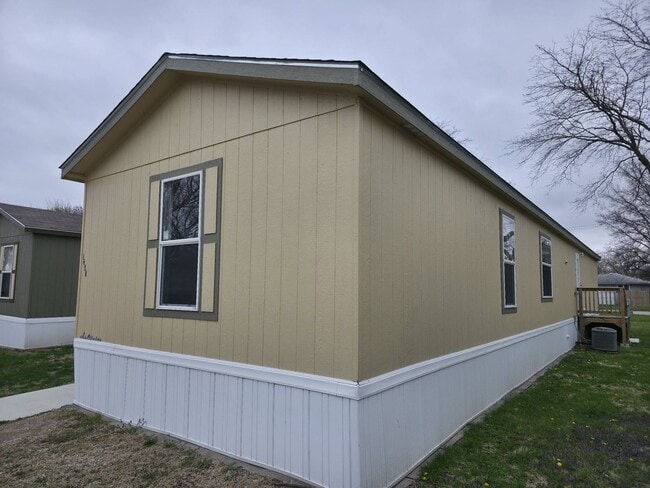 Photo - 1309 W Plum St