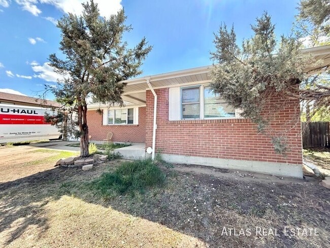 Building Photo - 12494 Edwards Pl