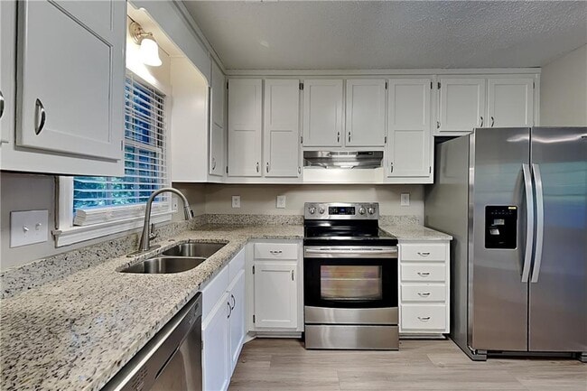 Photo - 1261 Brookton Woods Way