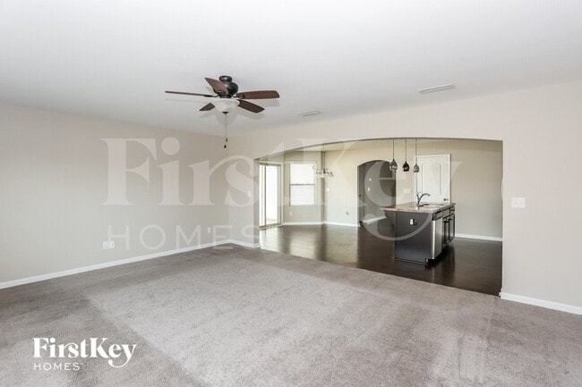 Photo - 8184 Thornton St