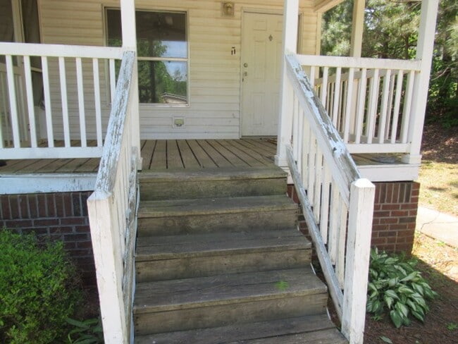 Photo - 406 Crystal Dr