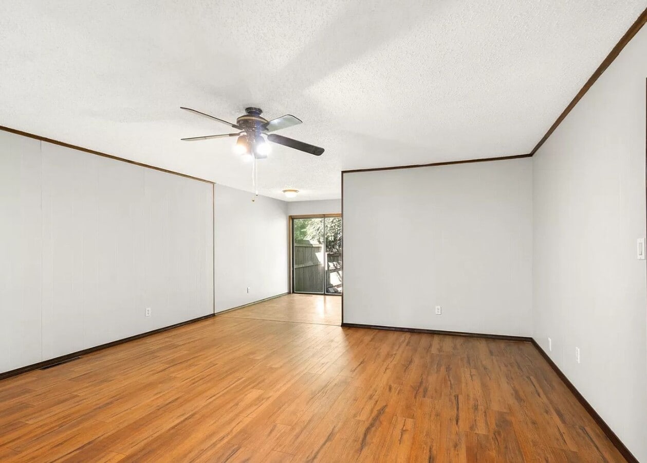 Photo - 3642 S Farm Rd 135 Unidad A