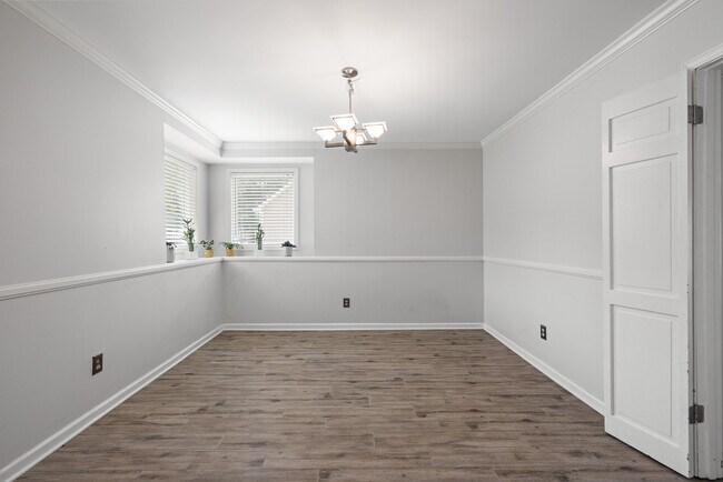 Photo - 1879 Corbin Rd