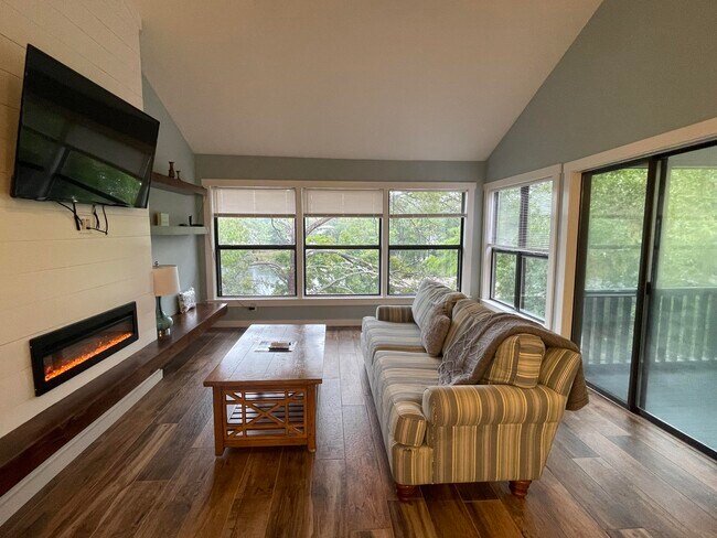 Photo - 300 Yacht Club Dr Unidad 18