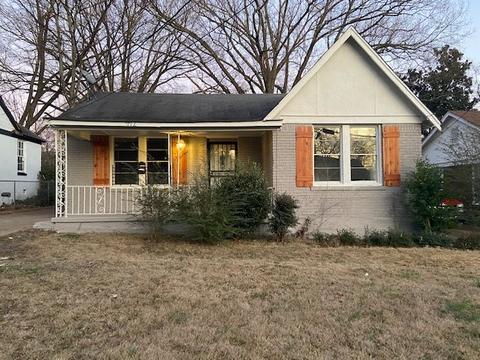 Photo - 772 Kippley St House