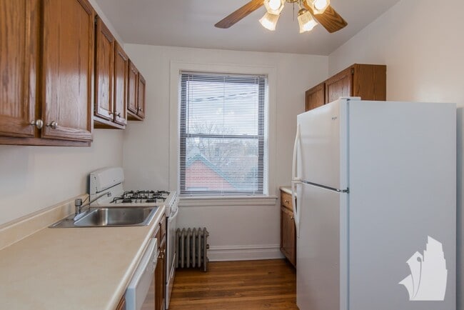 Photo - 1907 W Larchmont Ave Unit 3B