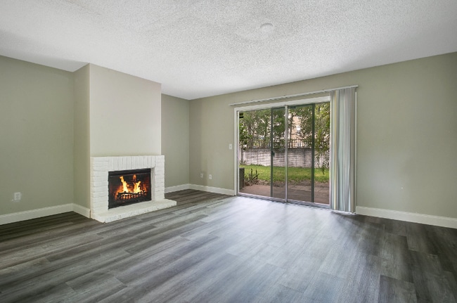 Photo - 2363 Huntington Green Ct