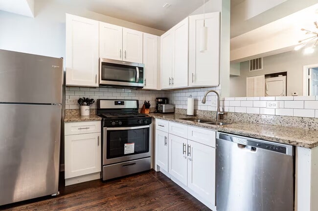 Photo - 3301 N Harding Ave