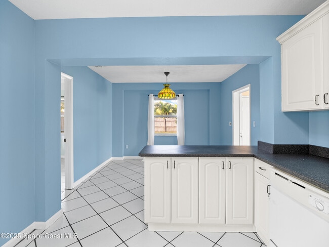 Photo - 130 Cinnamon Dr