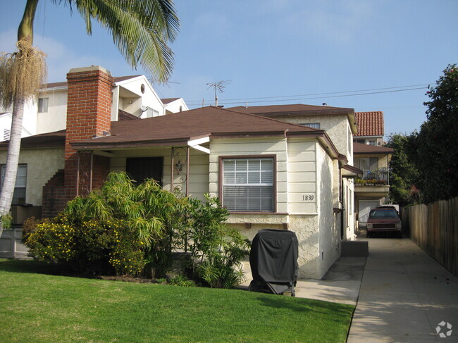 Building Photo - 1830 S Barrington Ave Unit 1A Rental