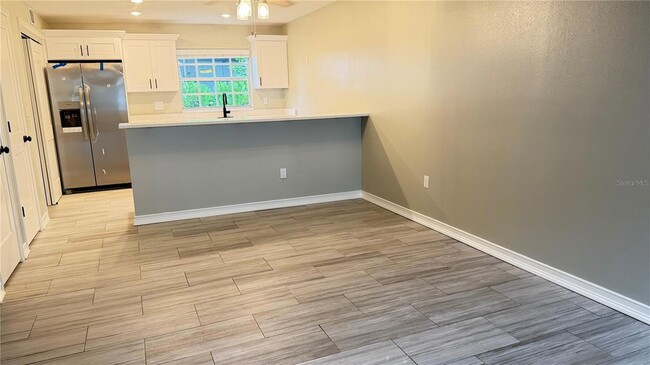 Building Photo - 333 Island Way Unit 101
