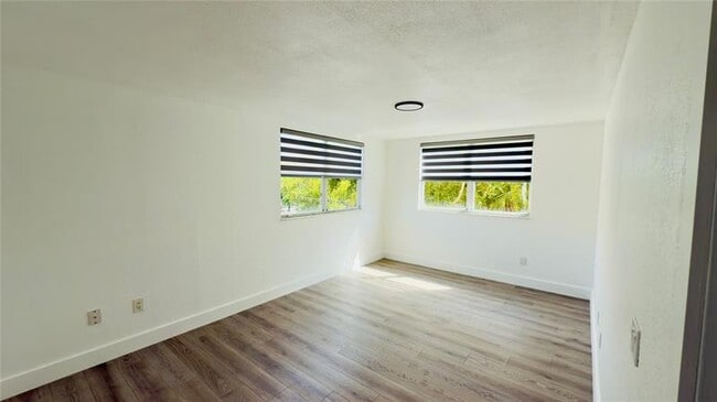 Photo - 8235 Lake Dr Unit 303