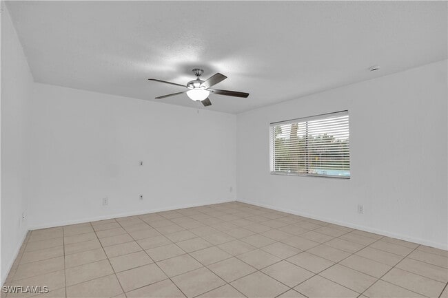 Building Photo - 4601 Bayshore Dr Unit A2