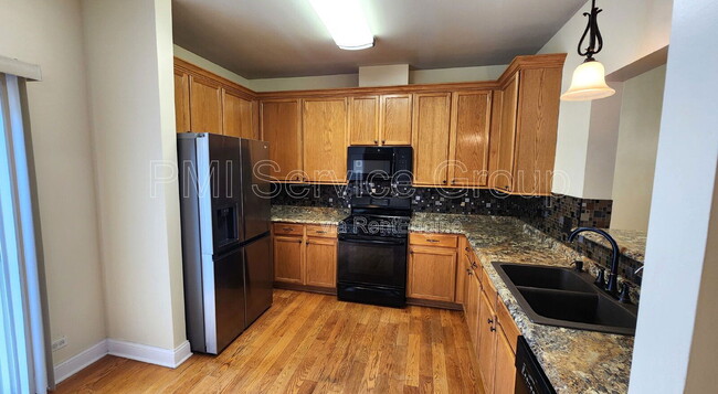 Photo - 2325 Twilight Dr