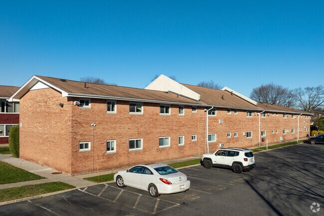 400 Fulton Street - Suburbia Apartments