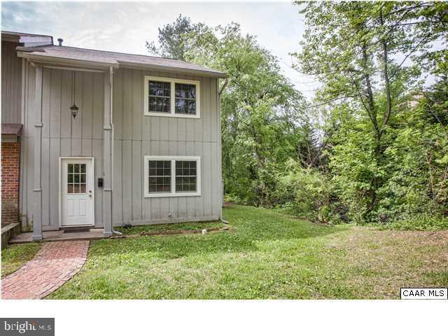 133 Woodlake Dr