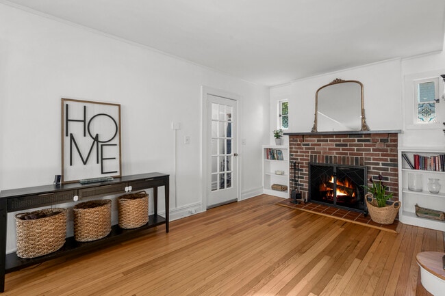 Photo - 217 Soundview Ave