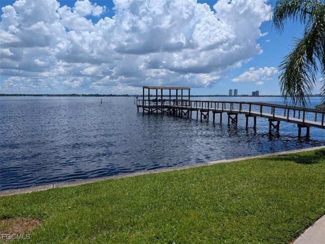 Photo - 15493 Admiralty Cir Unit 5
