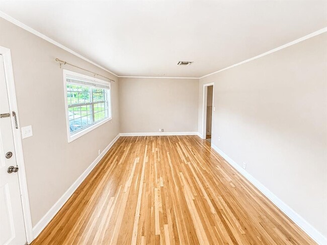 Photo - 7521 Delafield Ln