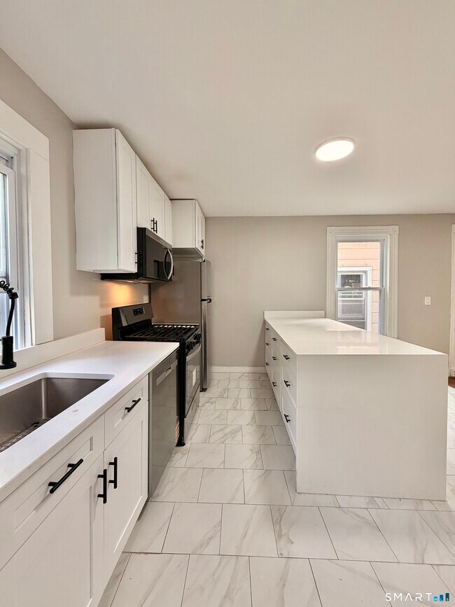 345 Ellsworth Ave