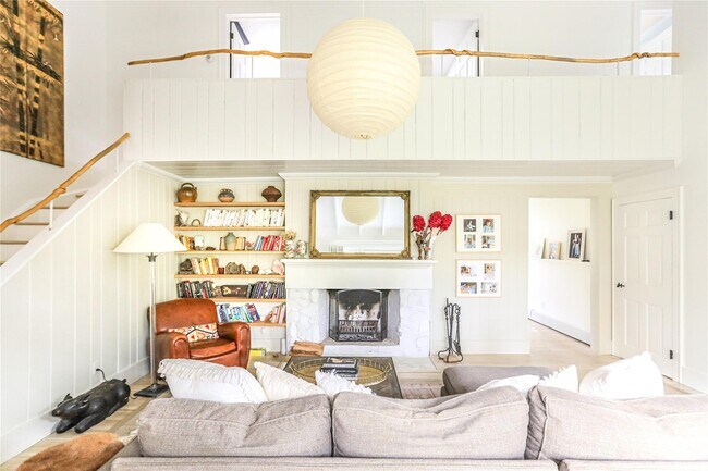 Photo - 20 Livingston Rd