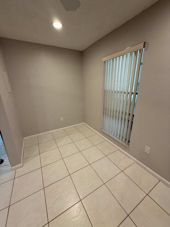 Photo - 9292 Sable Ridge Cir Unit D