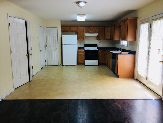 Photo - 5022 Lea Ann Way