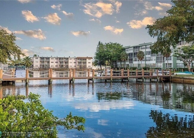 Photo - 2781 Taft St Condo Unit 212