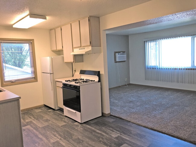 Photo - Churchill Apartments