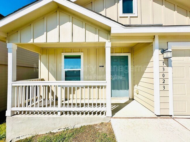 Building Photo - 13023 Rosemary Cove