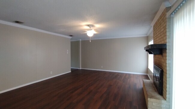 Photo - 5102 Alan Bean Dr