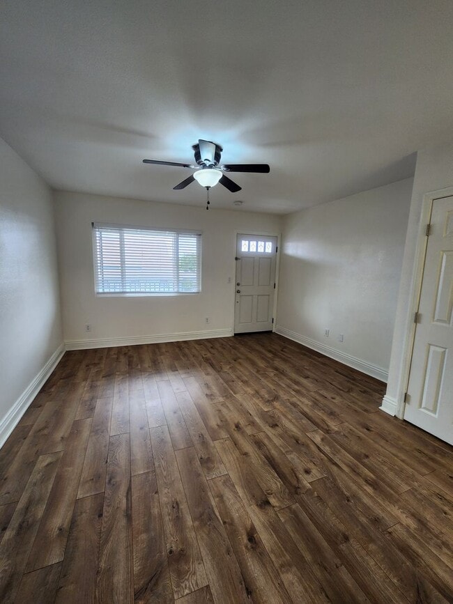 Photo - COMING SOON! Clean Upstairs Unit In Convenient Location- Close to SDSU!