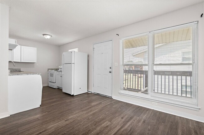 6-108 E Hargis St - Final-105 - Belton Crossing